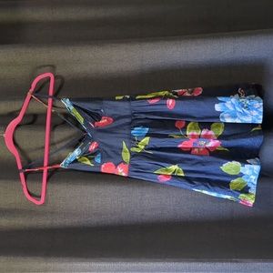 5/$25 Hollister Floral Tie Back Summer Dress XS